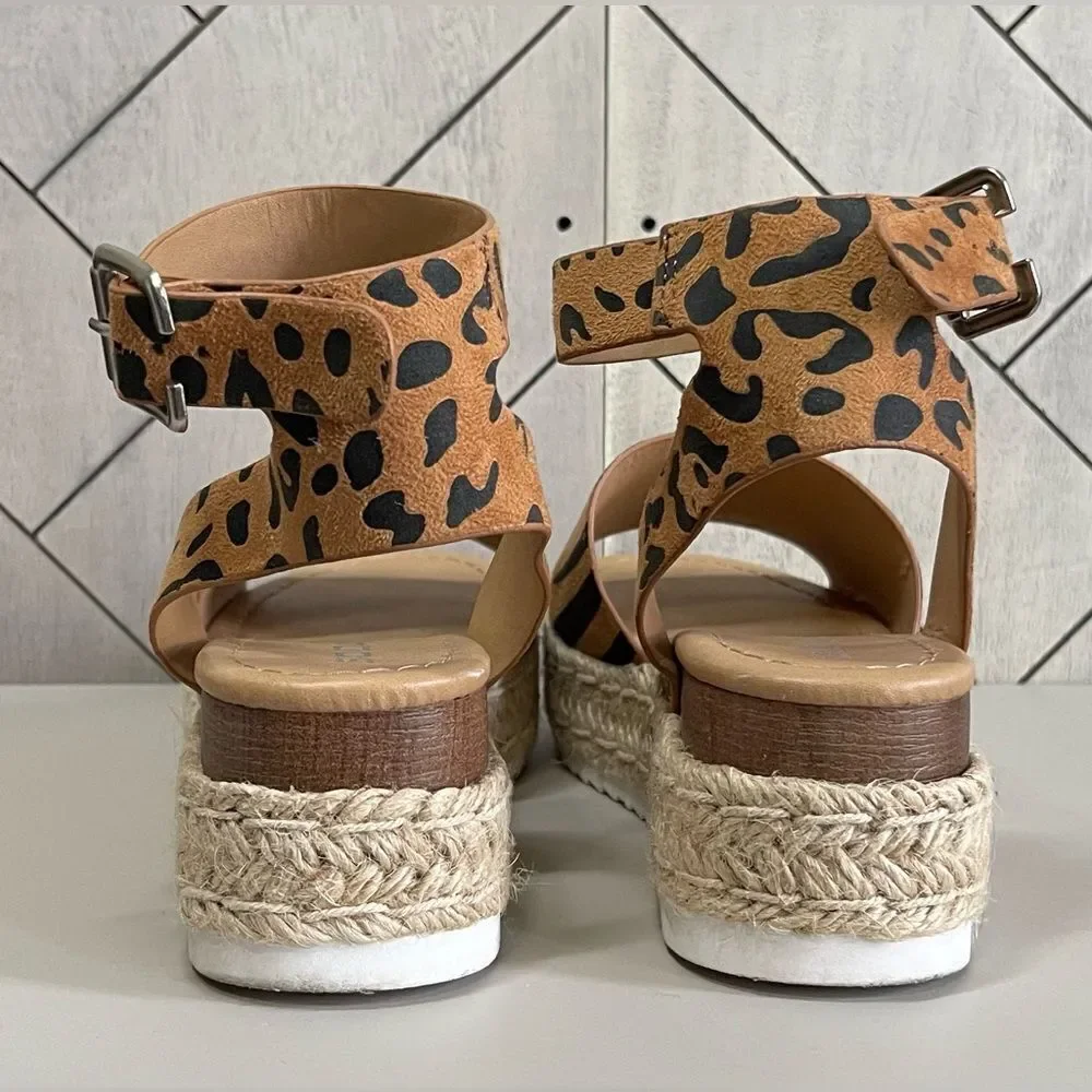EUC Soda Animal Print sandals. - Picture 2 of 5